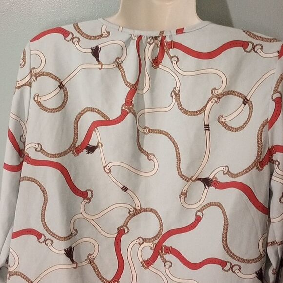 - Baby blue chain detail blouse from a collection with electric wrist - Picture 6 of 13